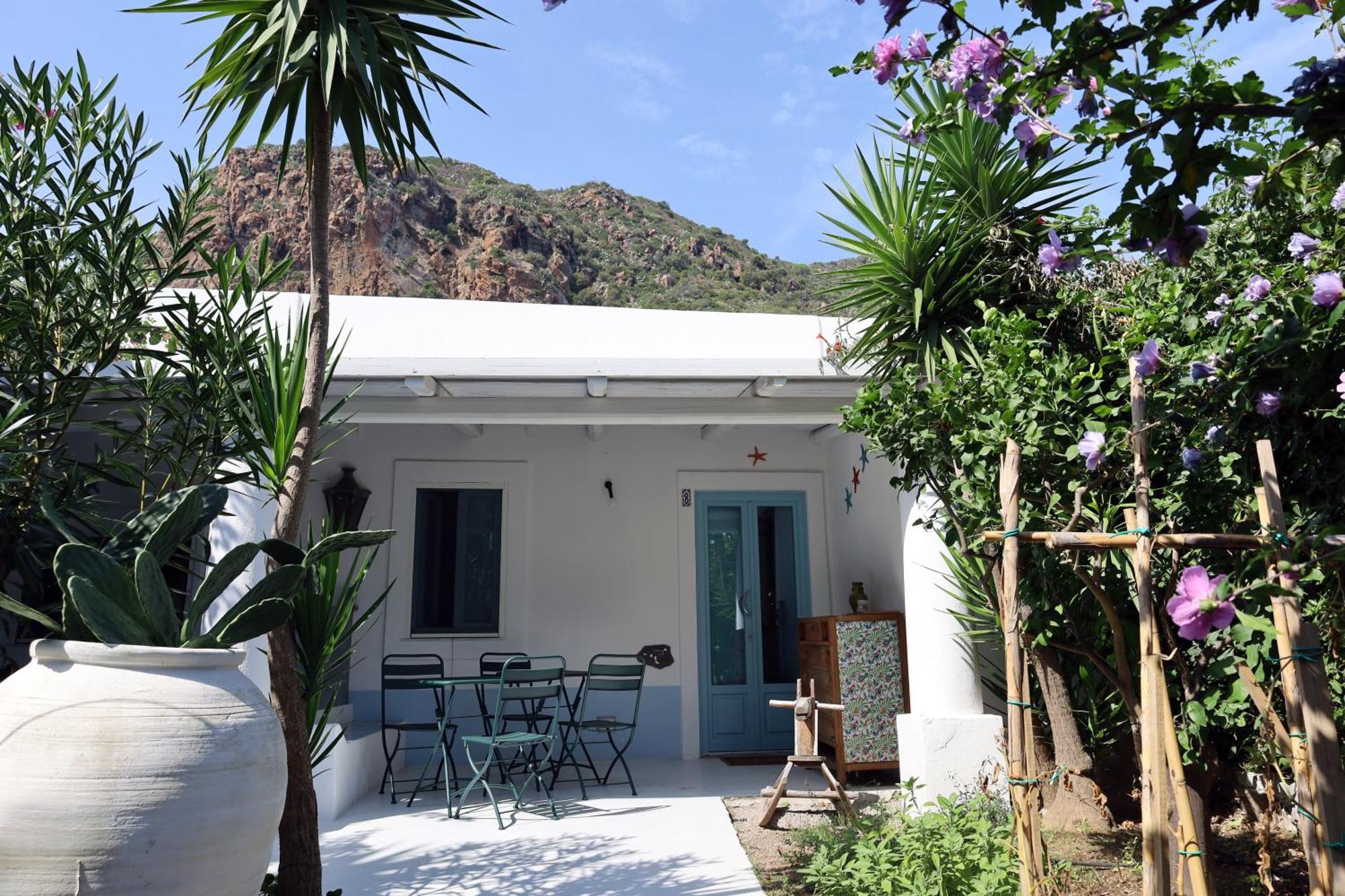 Art 3* Panarea