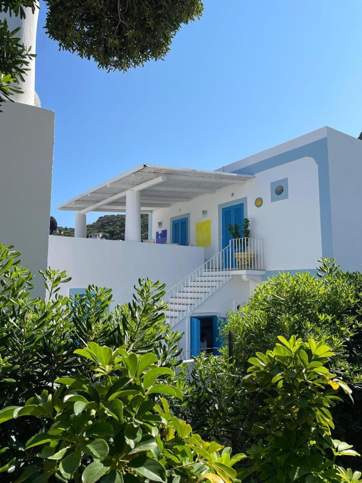 Bed & Breakfast Art Panarea