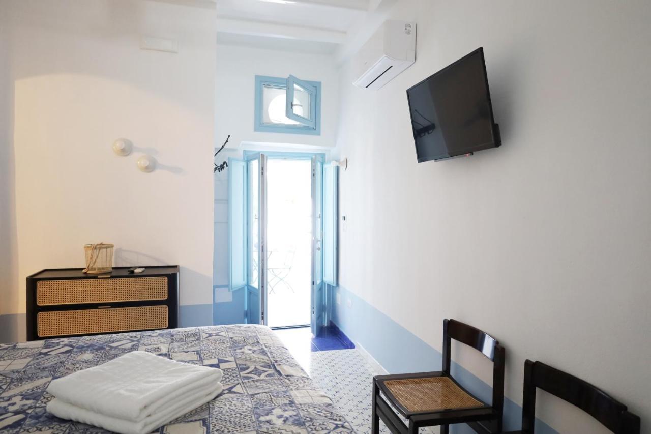 Art Bed & Breakfast Panarea