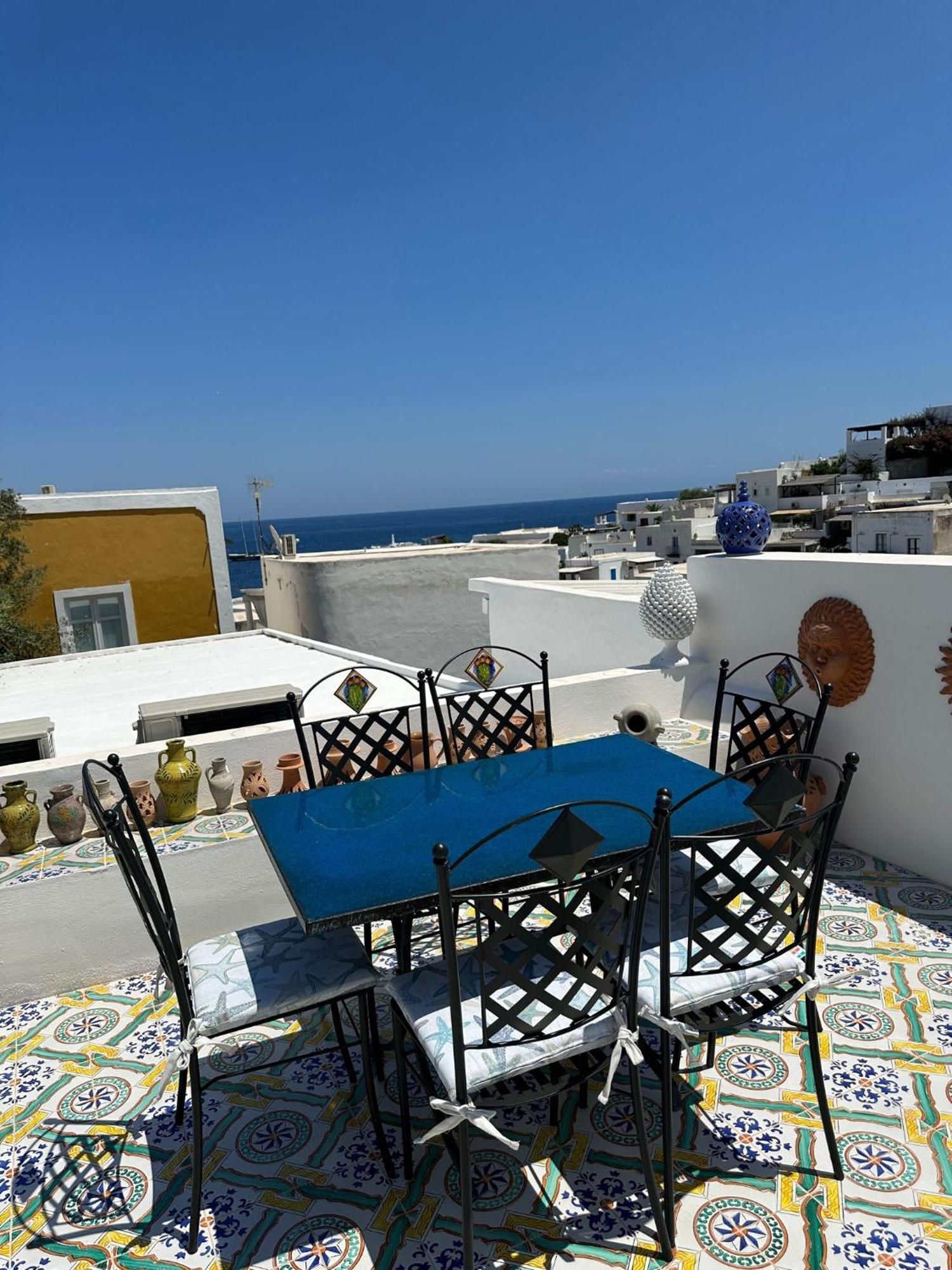Bed & Breakfast Art Panarea