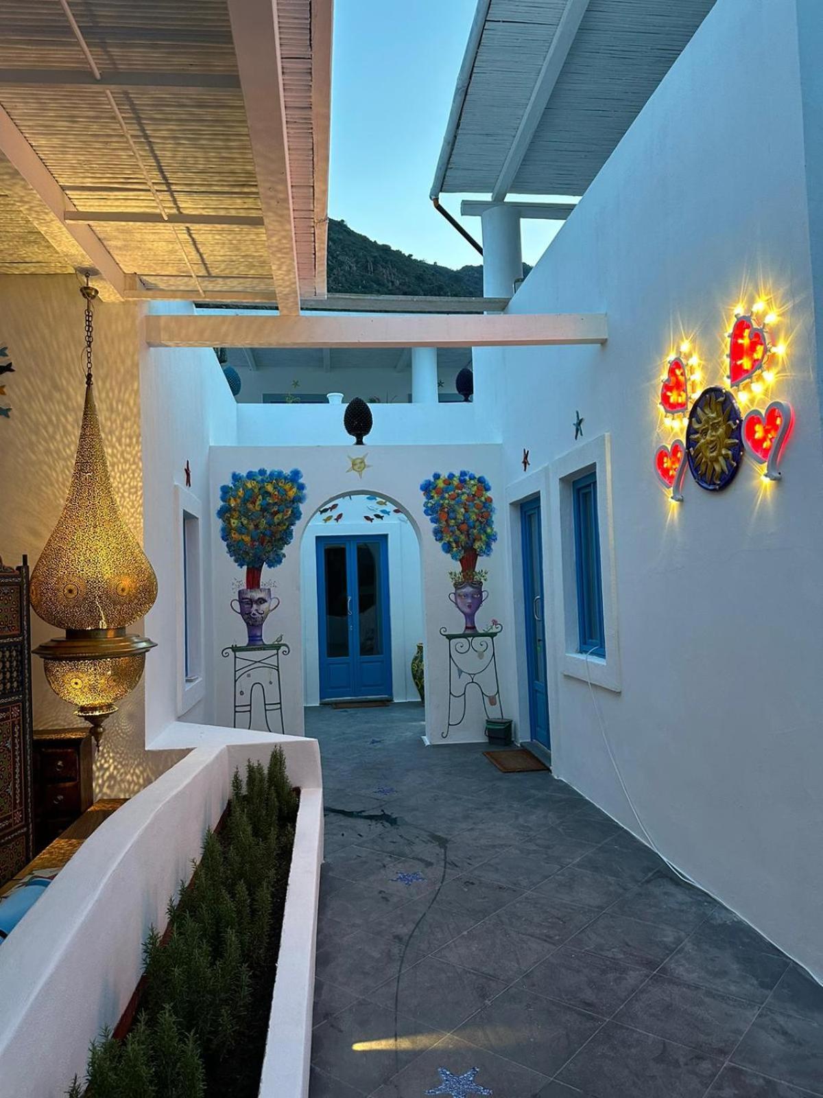 Art 3* Panarea